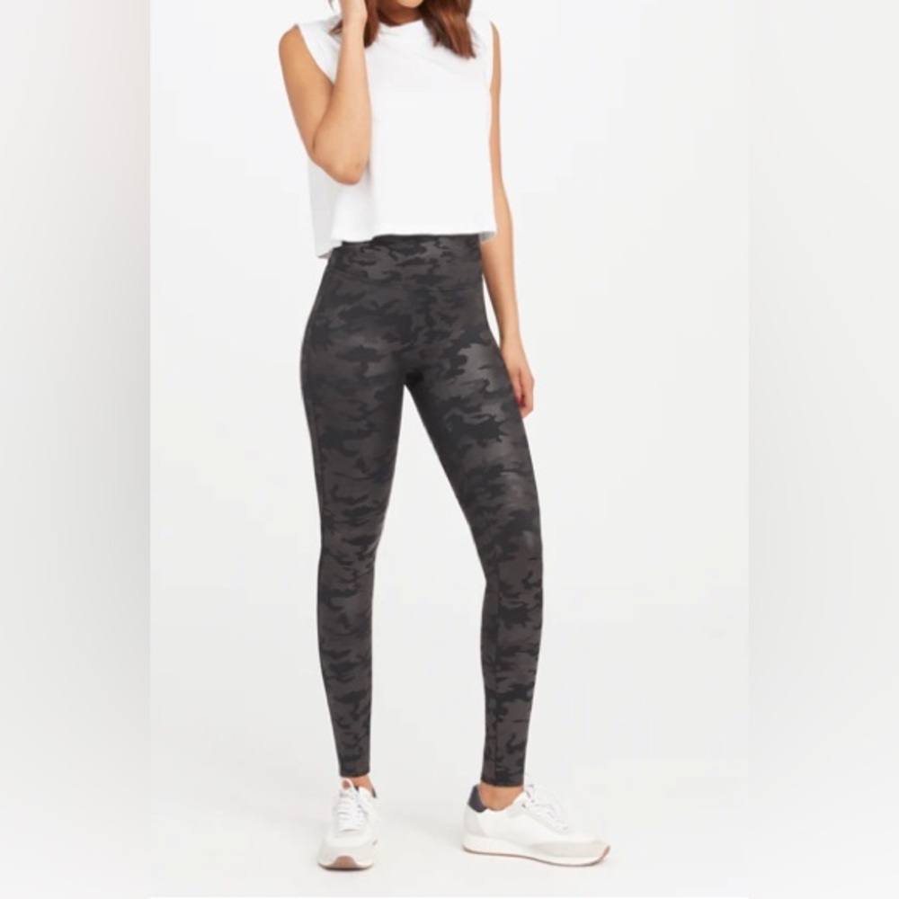 SPANX Black Camouflage Leggings